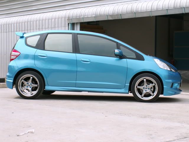 [ขาย] ชุดแต่ง Honda New Model ติดตั้งถึงบ้าน / กรอบป้าย,ป้ายพับ,กันสาด,Logo,Sticker ส่งฟรี