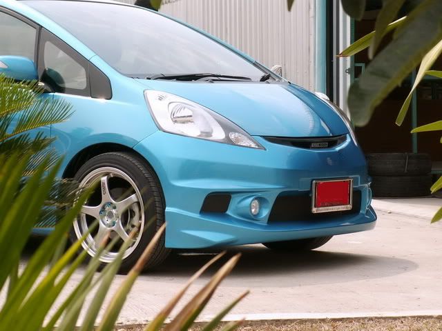 [ขาย] ชุดแต่ง Honda New Model ติดตั้งถึงบ้าน / กรอบป้าย,ป้ายพับ,กันสาด,Logo,Sticker ส่งฟรี