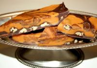 Caramel Pecan Bark 1/2 lb