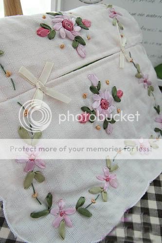 Delicate Ribbon Embroidery Cotton Tissue Box Cover Pink