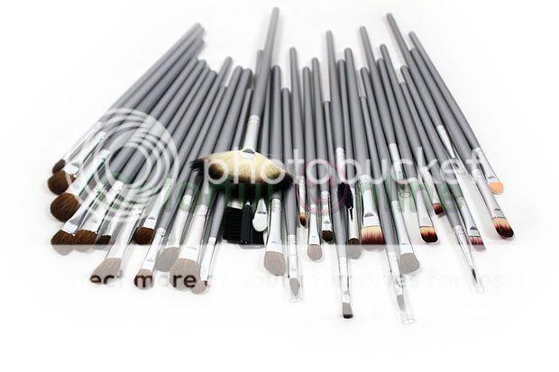 Pro 40 Pcs Goat hair Cosmetic Make Up Brushes Set Black  